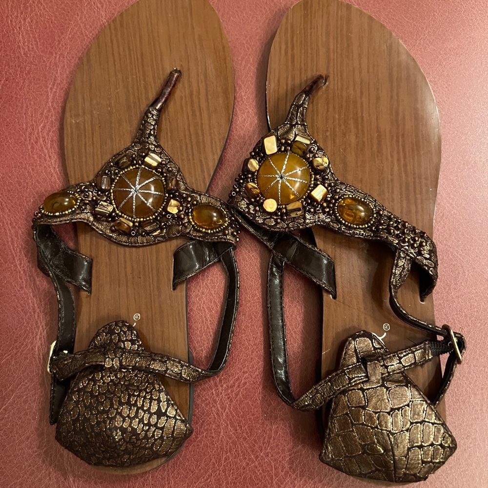 Qupid Gem Medallion Brown Thong Flip Flop Flat Ankle Strap Sandal Shoes